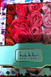 Bath petals